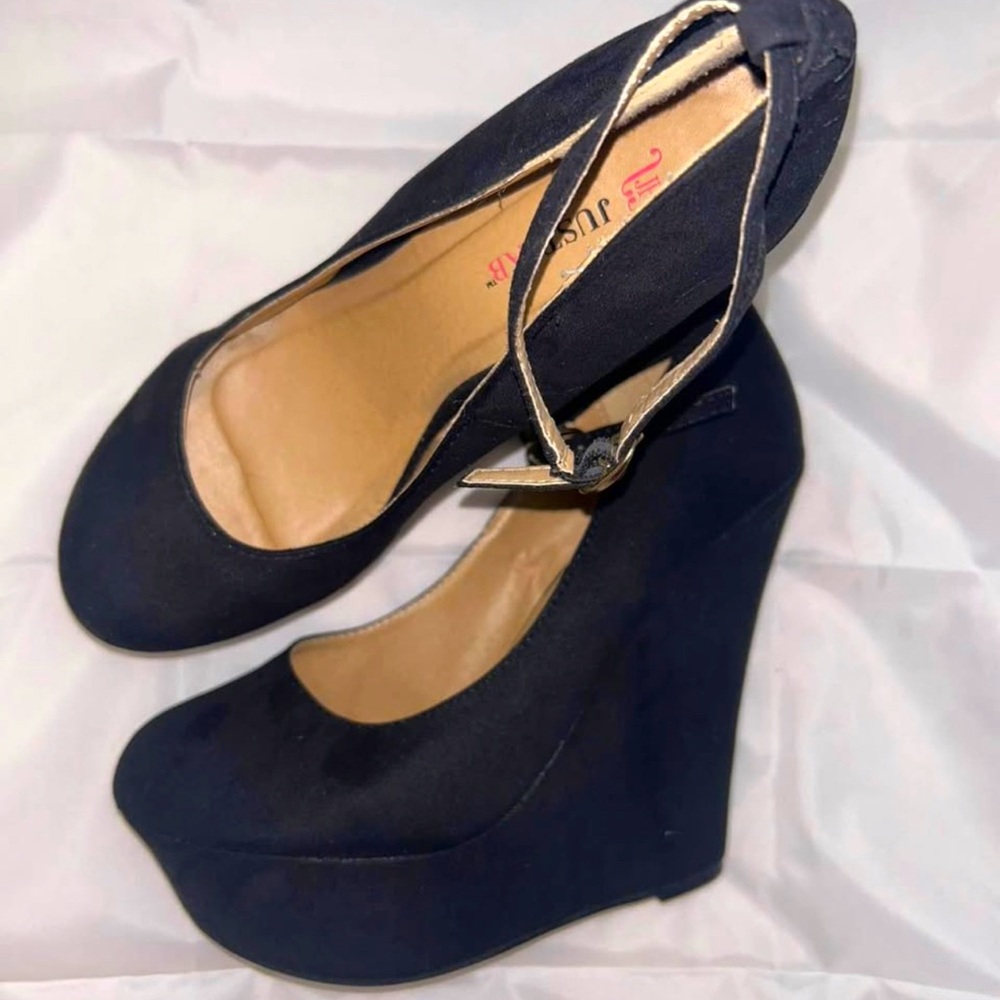 JustFab heeled platforms. Size 7.5.